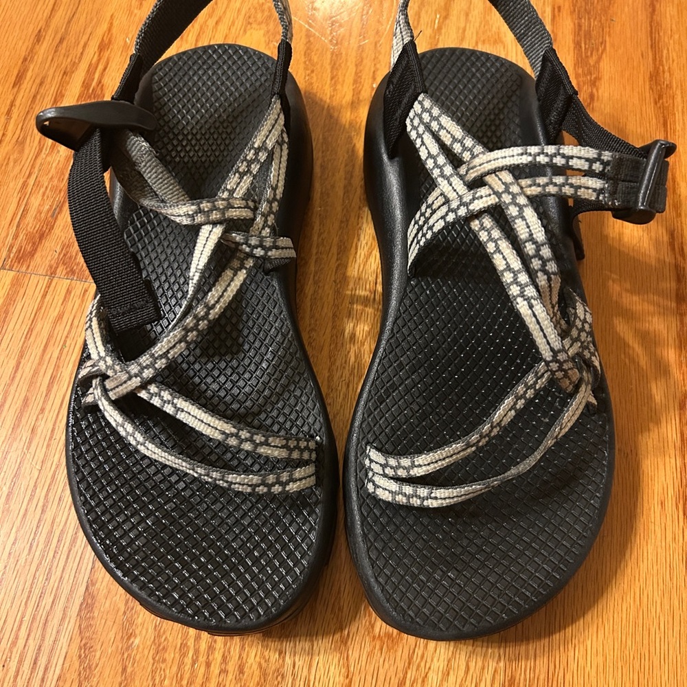 Women’s Chacos ZX2 Sandals Light Beam Black Cream Gray 9 Shoes Chaco
